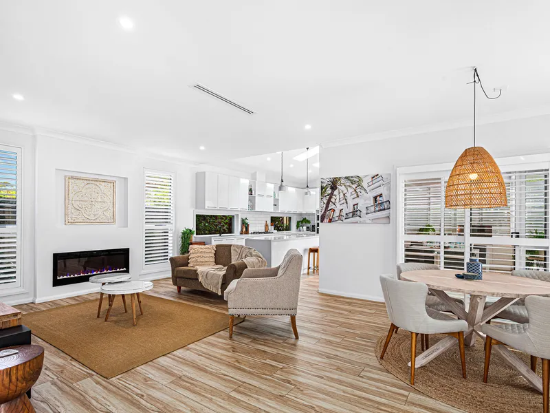 Stunning family residence presenting as-new