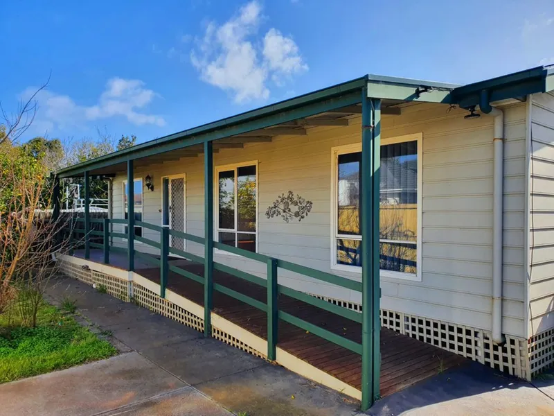 Private, Peaceful & Well Positioned Unit!