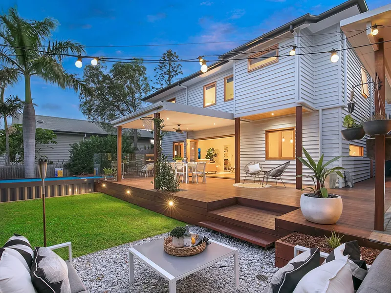 Spectacular four-bedroom family and entertainers’ sanctuary