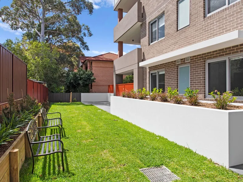 BRAND NEW & LUXURIOUS COURTYARD APARTMENTS