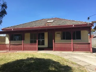 Beach Side Cottage with Development Potential.