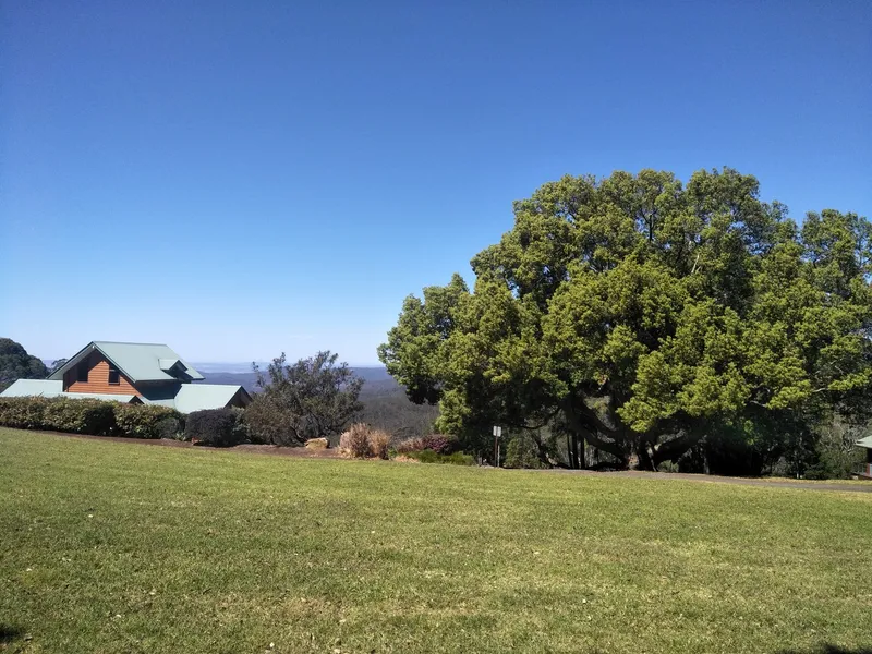 Beautiful building block in the Ravensbourne High Country.