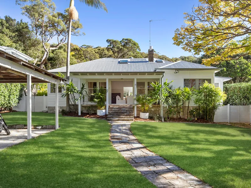 Quintessential Avalon in an idyllic village setting