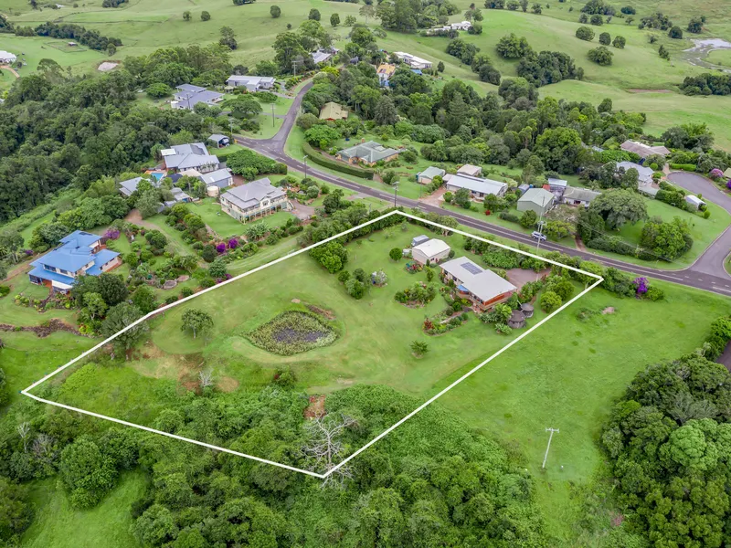 Dulong Delight – 2 Acres, Views, Charm!