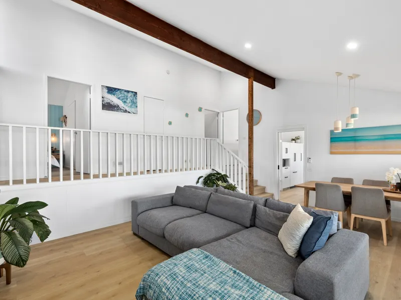 Private family home with elevated district outlooks