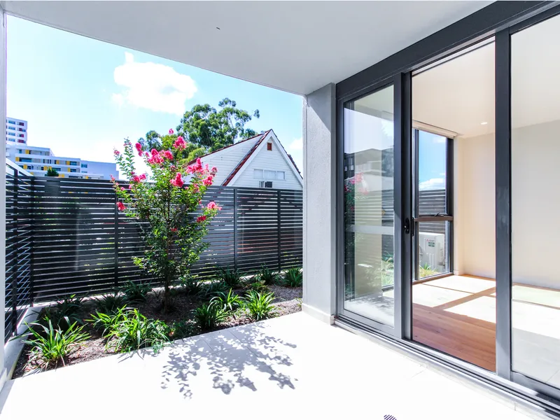 Brand New 1 Bedroom Apartment, Newly Complete & Ready To Move In