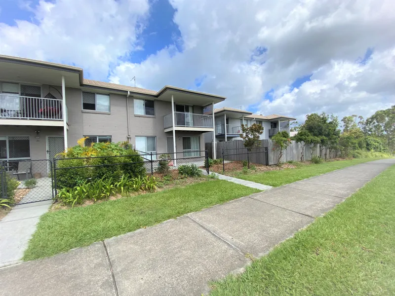 GREAT VIEW-THREE BEDROOM TOWNHOUSE