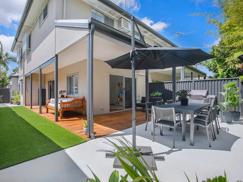 Private and Spacious Townhouse Close to Amenities