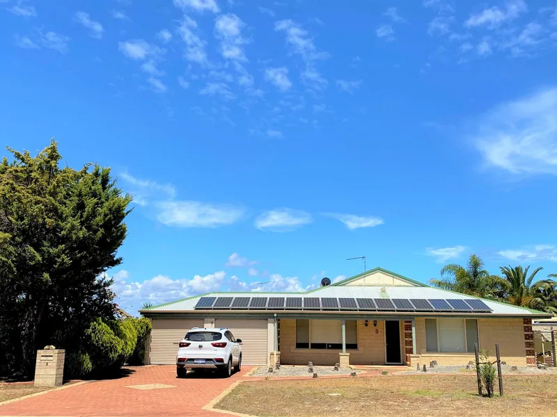 Vittoria Heights - 4x2 - Shed - Solar