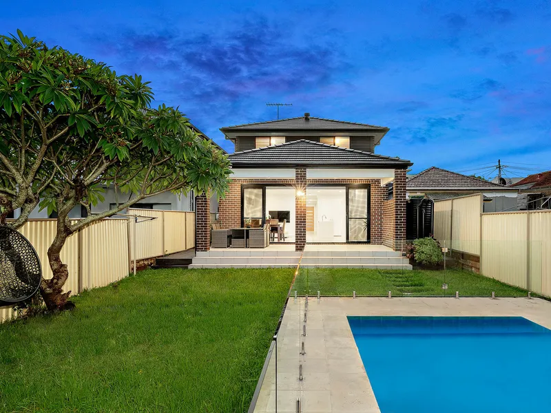 Family Entertainer in a convenient setting