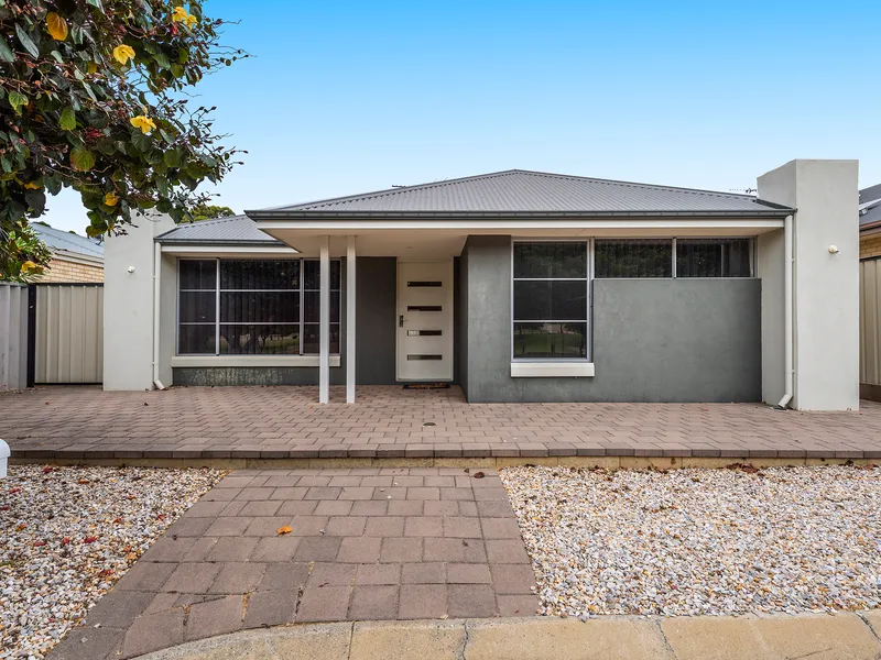 Easy care living opposite the park