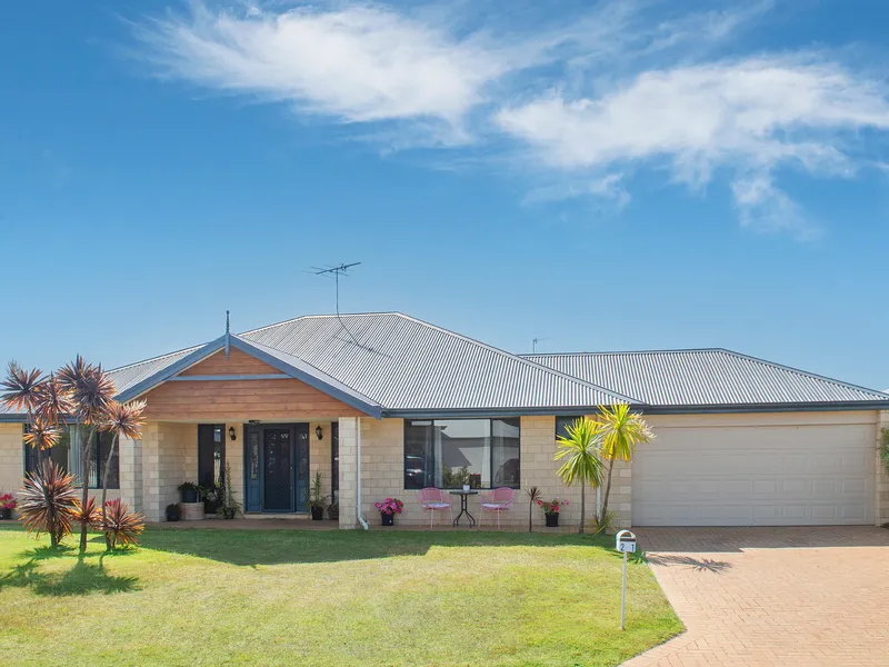 Comfortable Living in a Quality Street