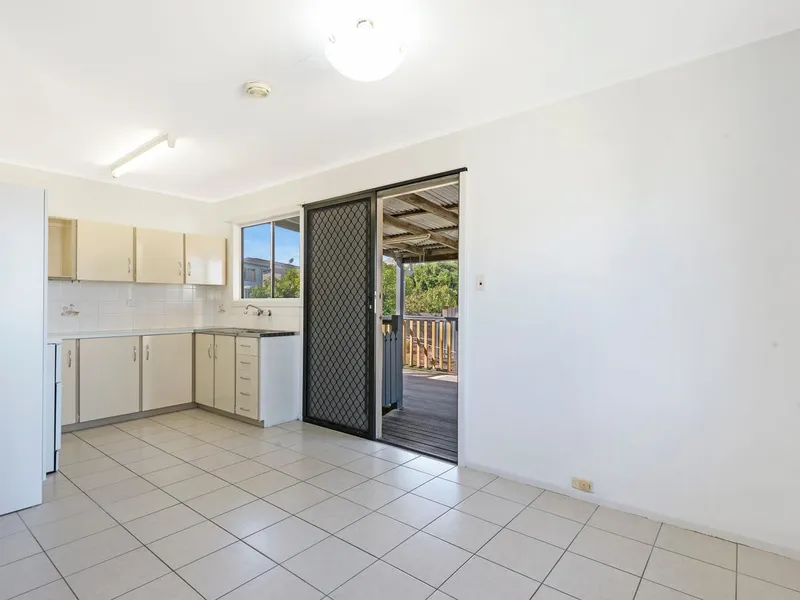 TWO STOREY HOME IN PRIME LOCATION