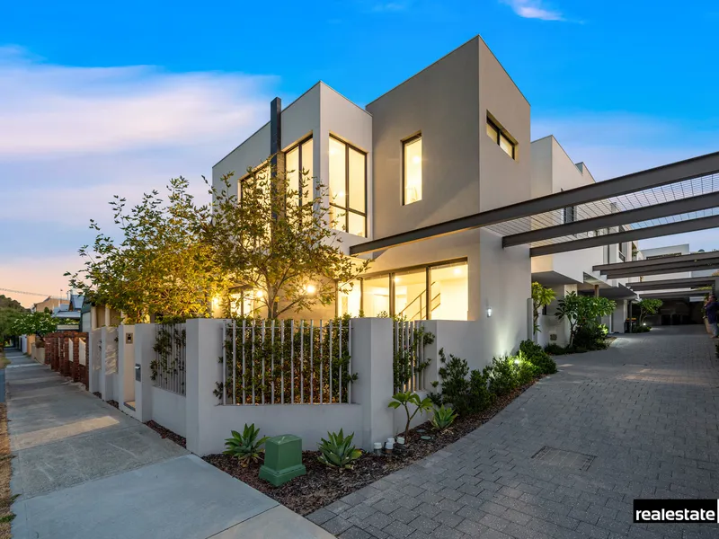 Light, Bright & Near-New West Perth Townhouse