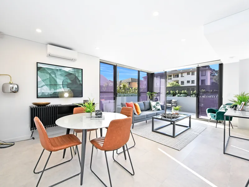 BRAND NEW - SUN FILLED 2 BEDROOM APARTMENT 