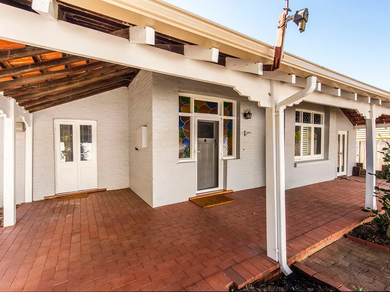 PERFECT FAMILY LIVING