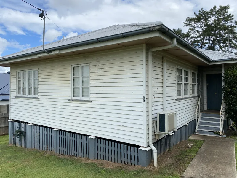 BEAUTIFULLY RENOVATED FAMILY HOME