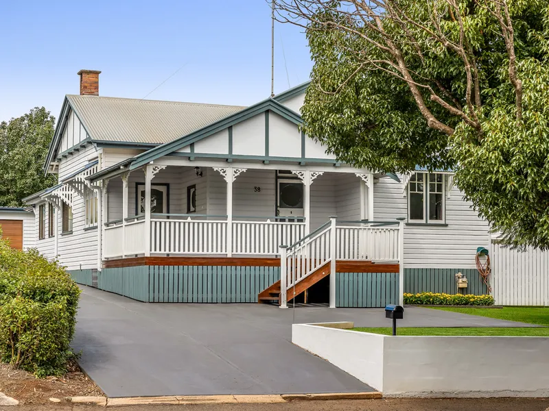 Timeless Triple Gable Home - Enviable North Toowoomba Location