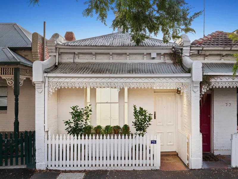 Cottage in the Botanic Garden Precinct