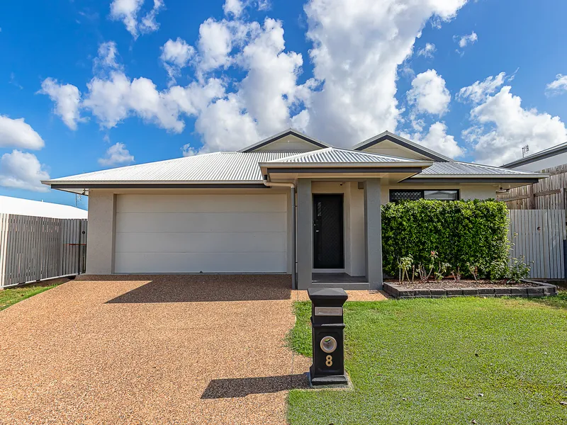 Stunning Home in Cosgrove!
