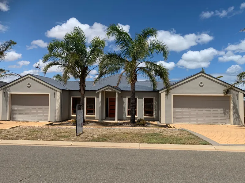 Superbly located at Port Hughes in quiet street with 4kW solar power