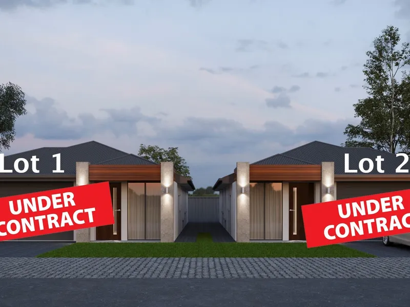 Light and Bright Delightful Home in Northfield!