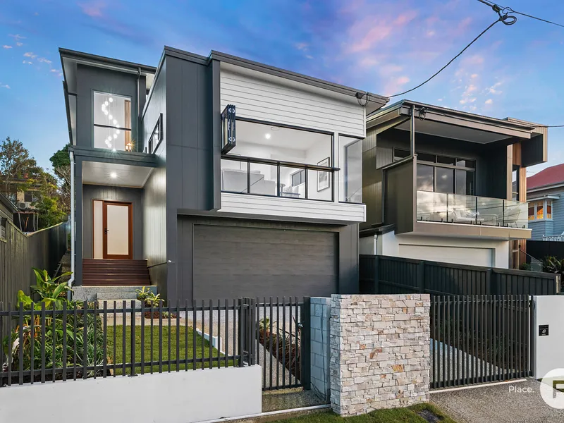 Luxurious family and entertainers’ sanctuary in coveted Camp Hill