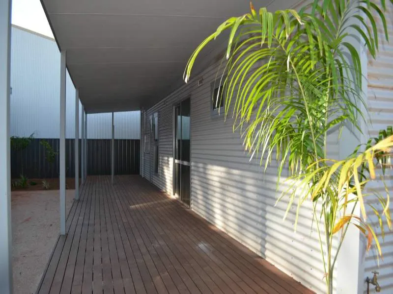 Furnished Modern Unit in the Heart of Town