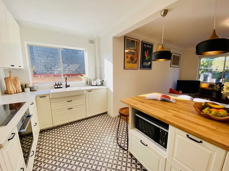 Tastefully Renovated, Sun-Filled And Ambient Two Bedroom Apartment In The Heart Of Marrickville Boasting Spectacular Leafy Views