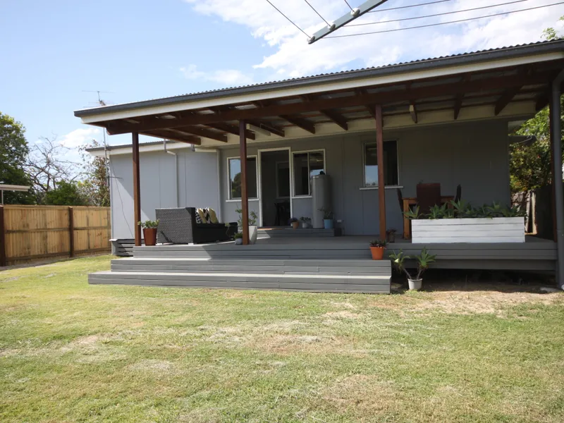 QUAINT HOME - RIGHT IN TOWN