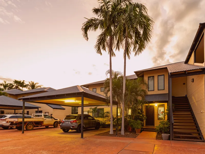 Spacious and Stylish Modern Apartment Living