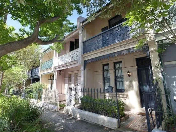 Charming Terrace In Outstanding Location