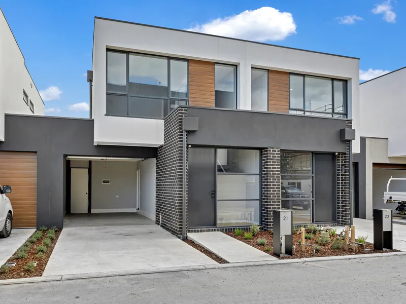 BRAND NEW 3 BEDROOM 2 BATHROOM TOWNHOUSE