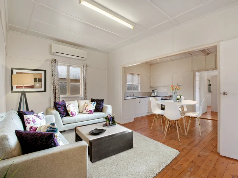 Quaint cottage near the bay!