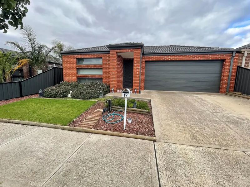 Family Home in Central Location!