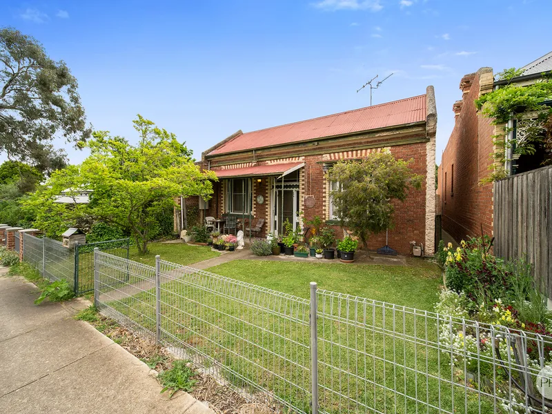 1890's Home In Sought After Location With Dual Frontage