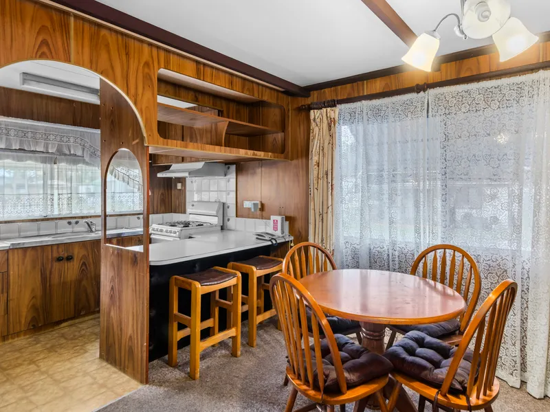 Renovator's Delight – Comes with Everything You See!