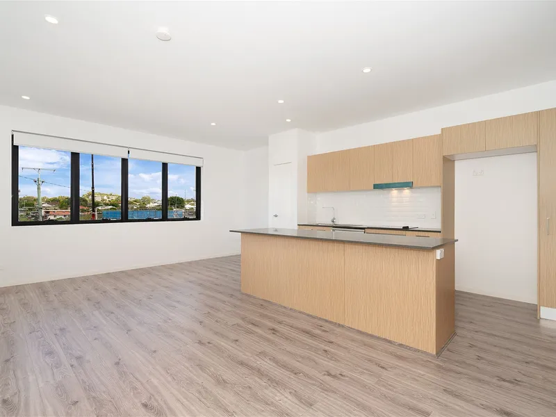 NEW NEAR UNIT BOASTING QUALITY, LIGHT AND CONVENIENCE