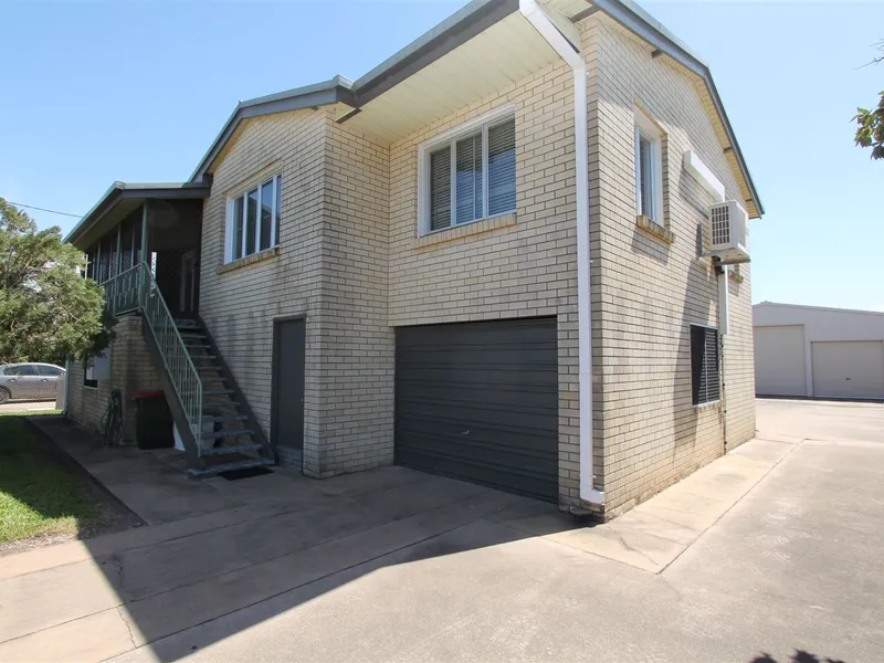 High-set - Immaculately Maintained Home!