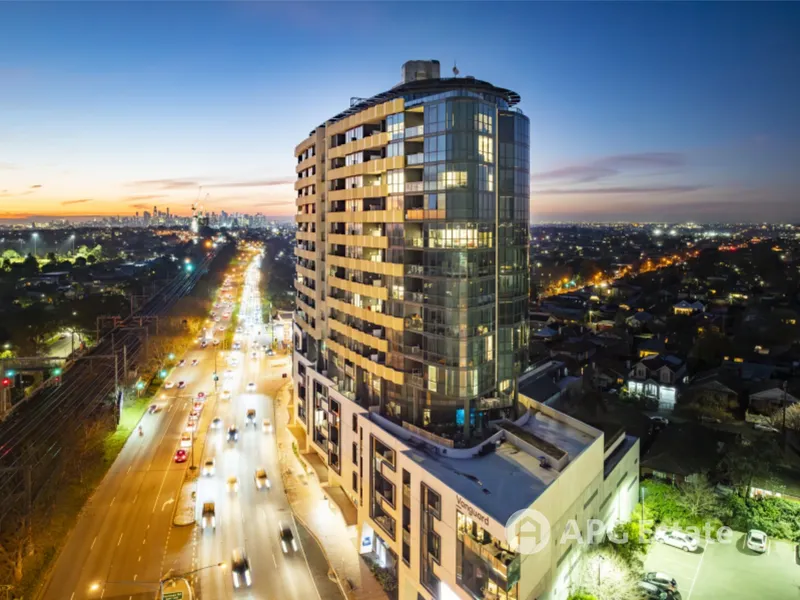 LUXURIOUS 2-BEDROOM APARTMENT IN MALVERN EAST