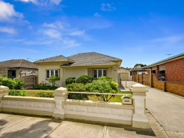 Four Bedroom with Study