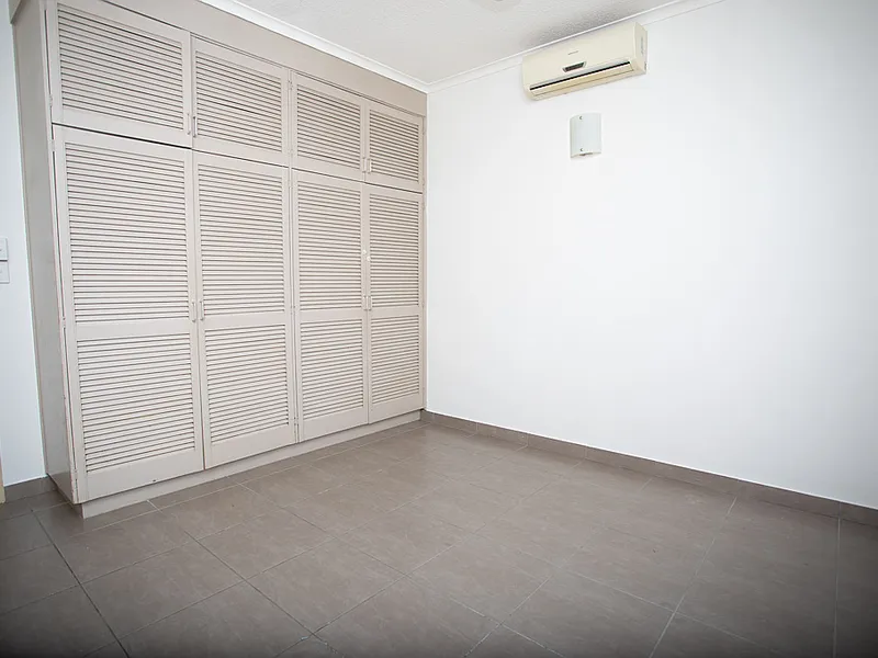 Picture This: Ground Level. One street back from the Foreshore. Investors, TAKE NOTE!