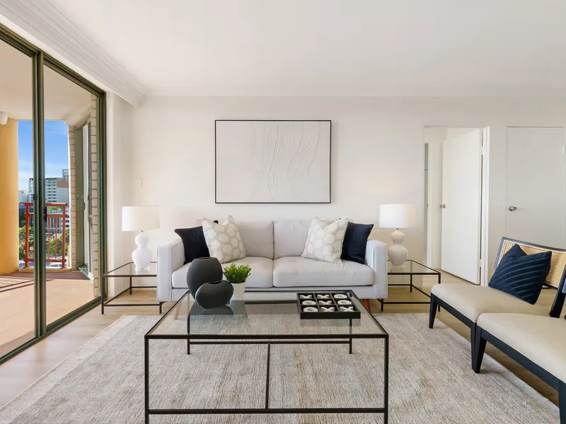 Spacious sunlit apartment capturing expansive views from prime location