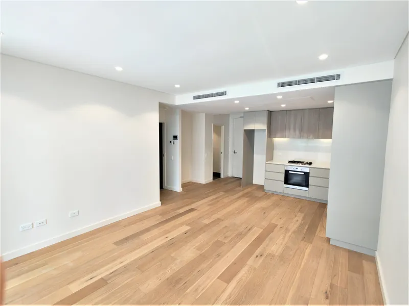 Contemporary one bedroom one bathroom apartment for Rent