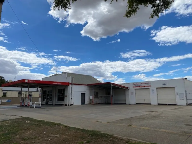 Service Station | Freehold for Sale | NSW/VIC Border town.