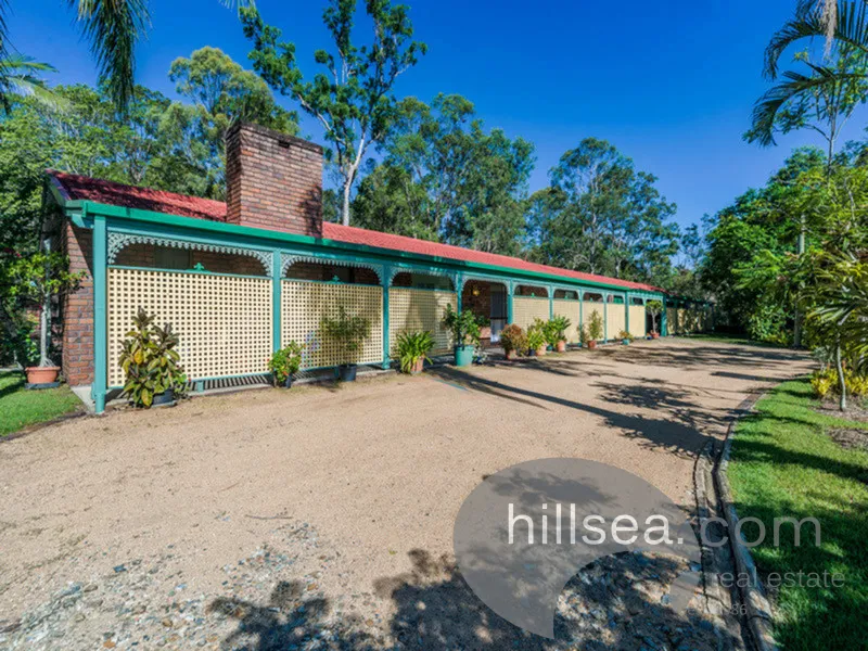 Duplex in Helensvale Central