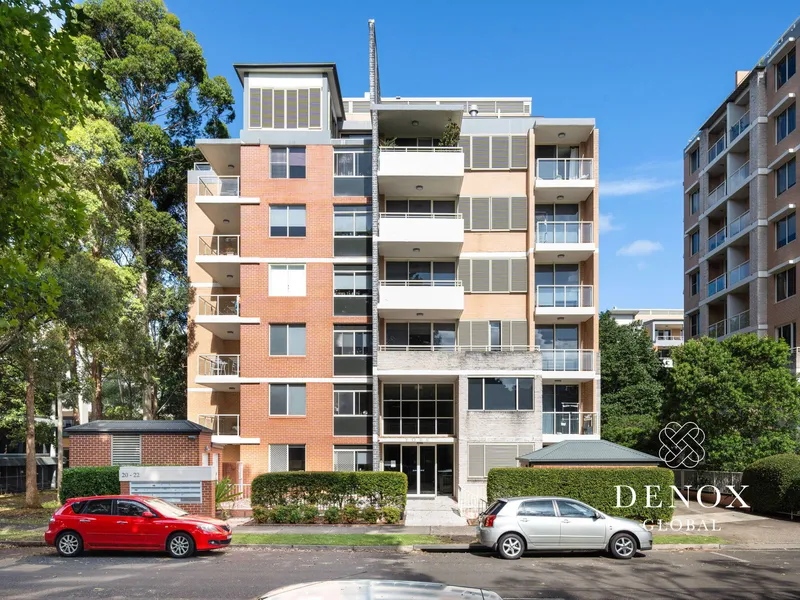 Spacious Two Bedroom Apartment Primely Located In The York By Meriton