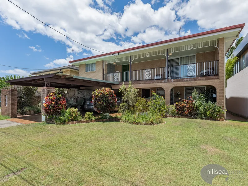 Potential & Position in the Heart of Paradise Point!