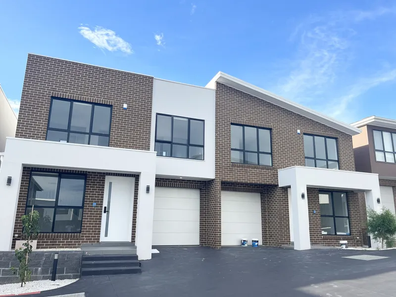 (READY TO MOVE NOW ) CLOSE TO SCHOFIELDS STATION & TALLAWONG METRO