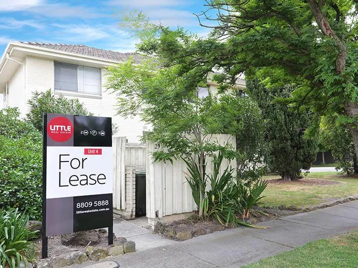 Spacious apartment in quiet, peaceful neighbourhood